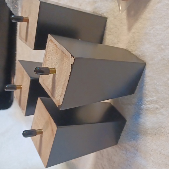 Replacement furniture legs set of 4 with hardware table legs - Picture 5 of 5
